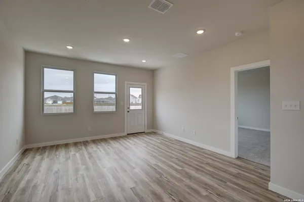 $284,990 | 5630 Franklin Hills, Von Ormy, TX 78073