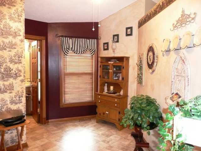 2298 Witt Road Lebanon, IN 46052 - Photo 7 of 11