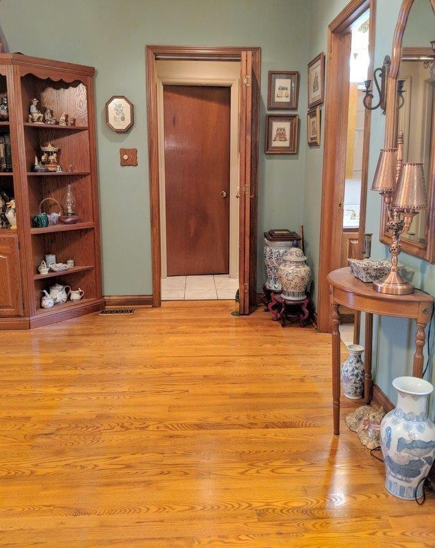 268 Dunroven Road Versailles, KY 40383 - Photo 25 of 31 Access to New Addition of Bonus Room / F