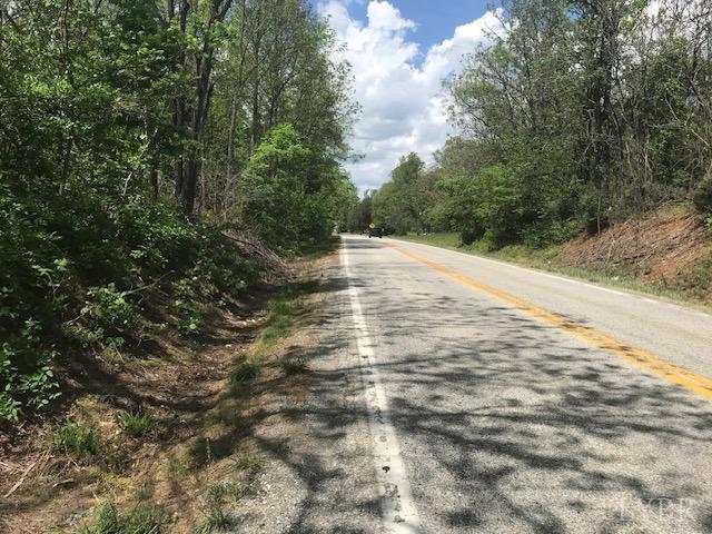 687 Elon Road Madison Heights, VA 24572 - Photo 21 of 25 a view of empty room with green space