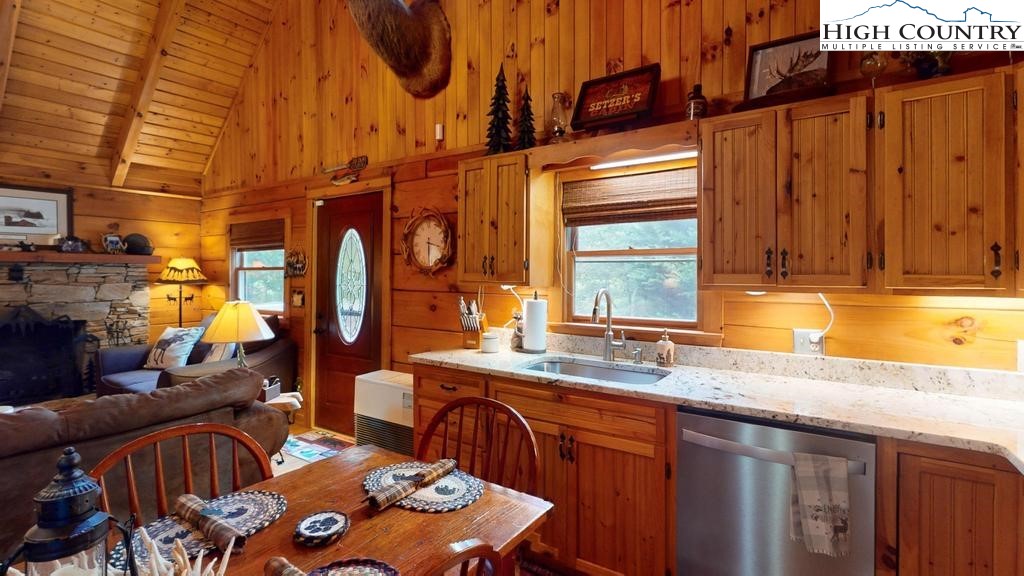 596 Joe Shoemaker Road Vilas, NC 28692 - Photo 8 of 47 Gallery Image 8