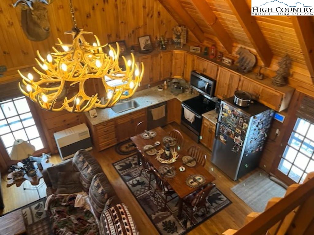 596 Joe Shoemaker Road Vilas, NC 28692 - Photo 10 of 47 Gallery Image 10