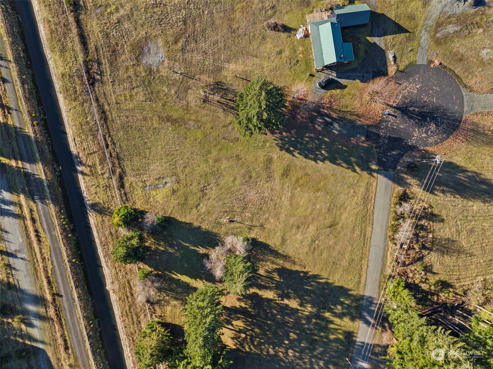 115 Huntington Road Packwood, WA 98361 - Photo 5 of 14 a view of entryway