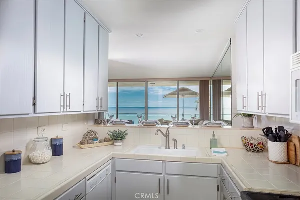 $8,500 | 31755 Coast, Unit 412, Laguna Beach, CA 92651