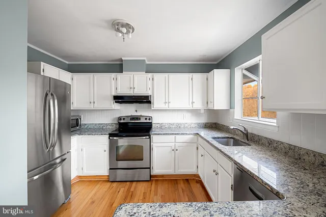 $2,300 | 23 Clearlake Court, Baltimore, MD 21234