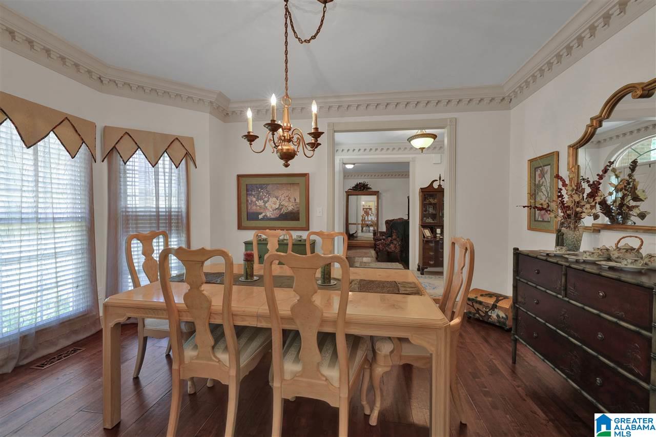 247 Kings Crest Lane Pelham, AL 35124 - Photo 8 of 45