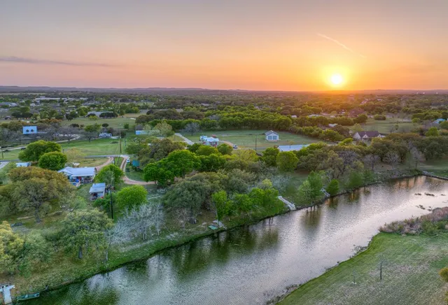 $799,900 | 1317 River Road, Blanco, TX 78606