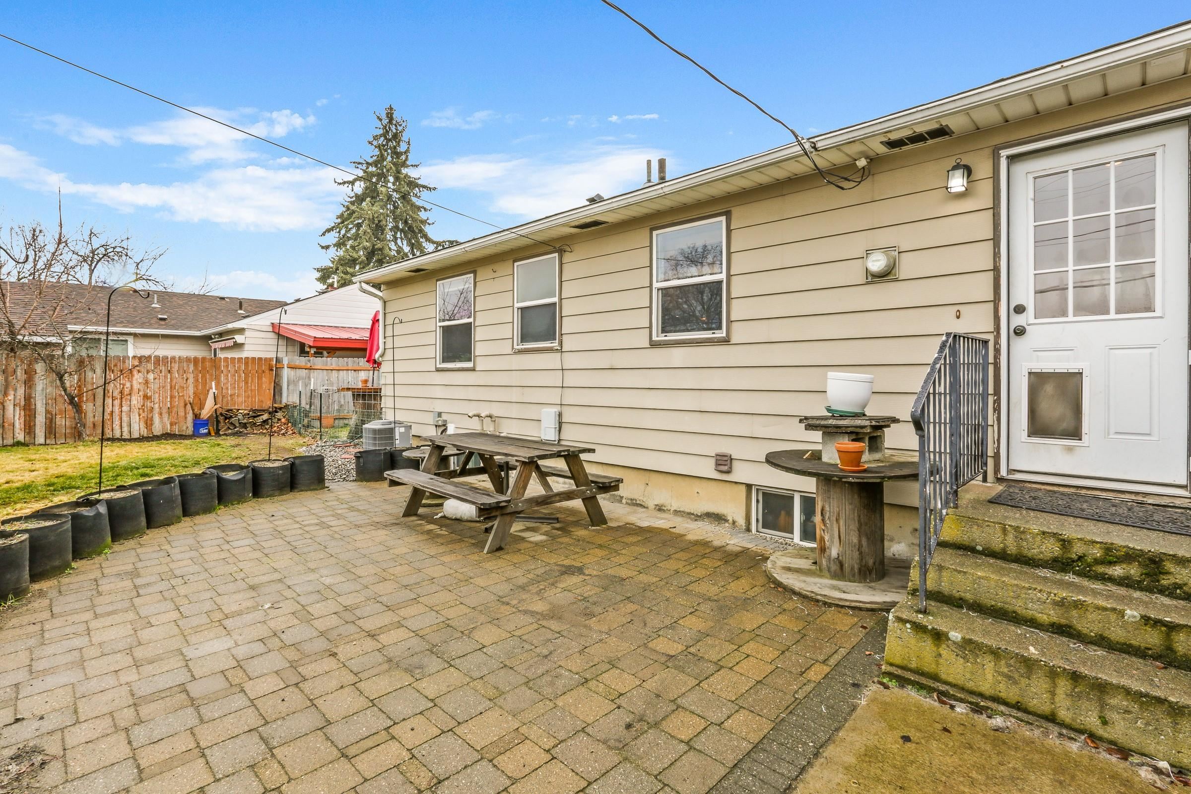 5725 North E Street Spokane, WA 99205 - Photo 17 of 22