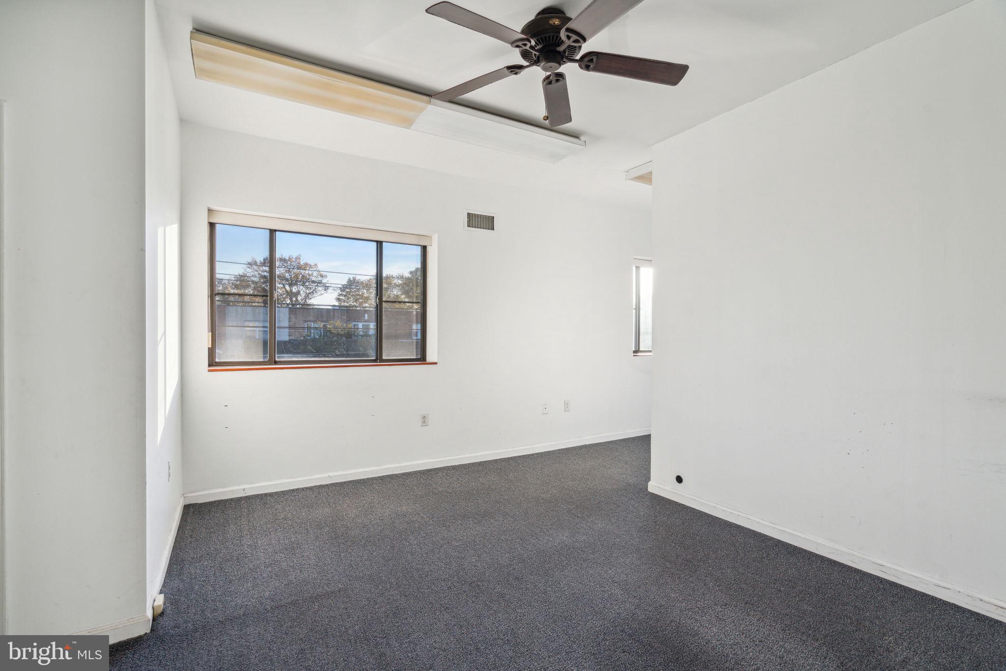 2655 South Warnock Street Philadelphia, PA 19148 - Photo 11 of 16