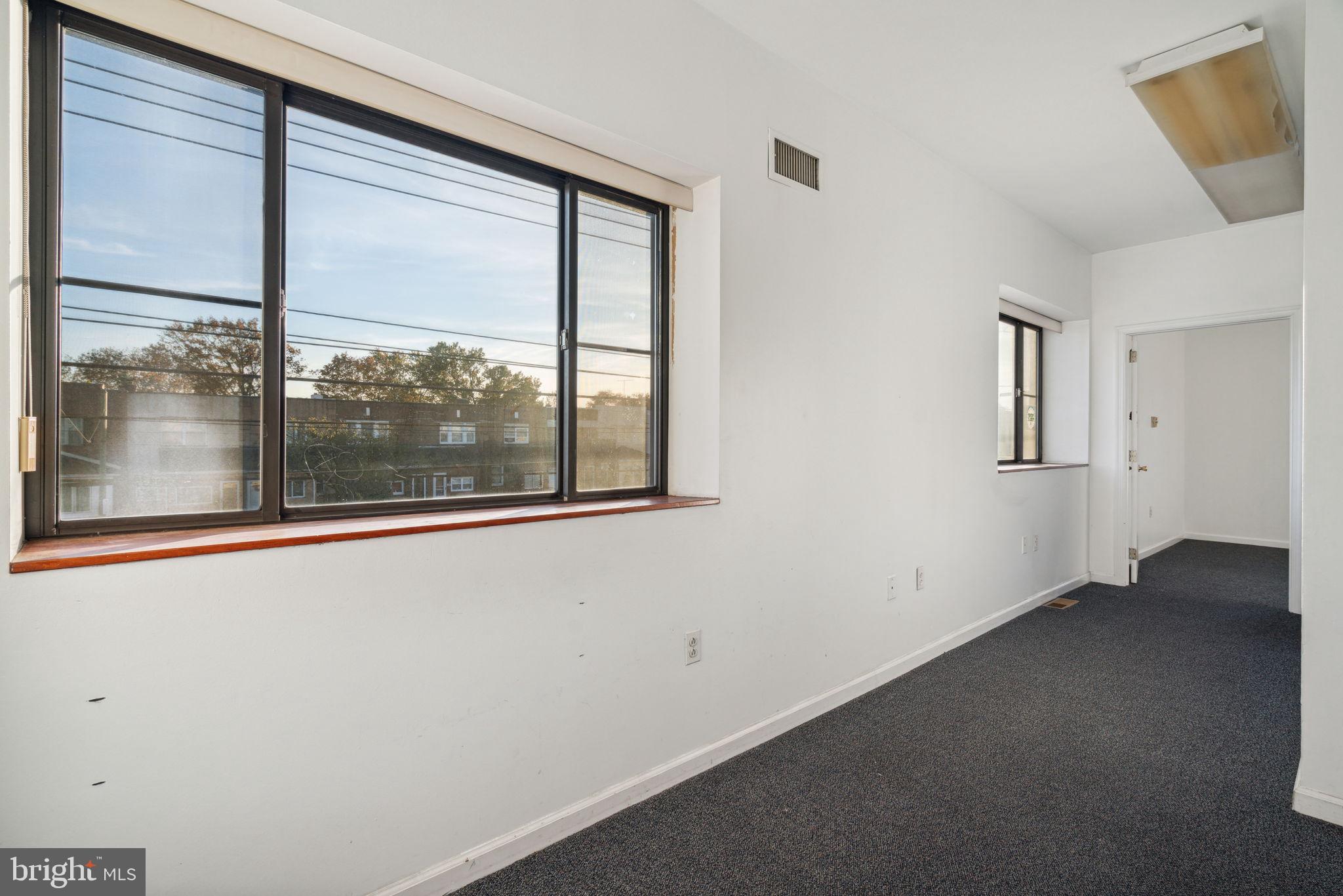 2655 South Warnock Street Philadelphia, PA 19148 - Photo 13 of 16