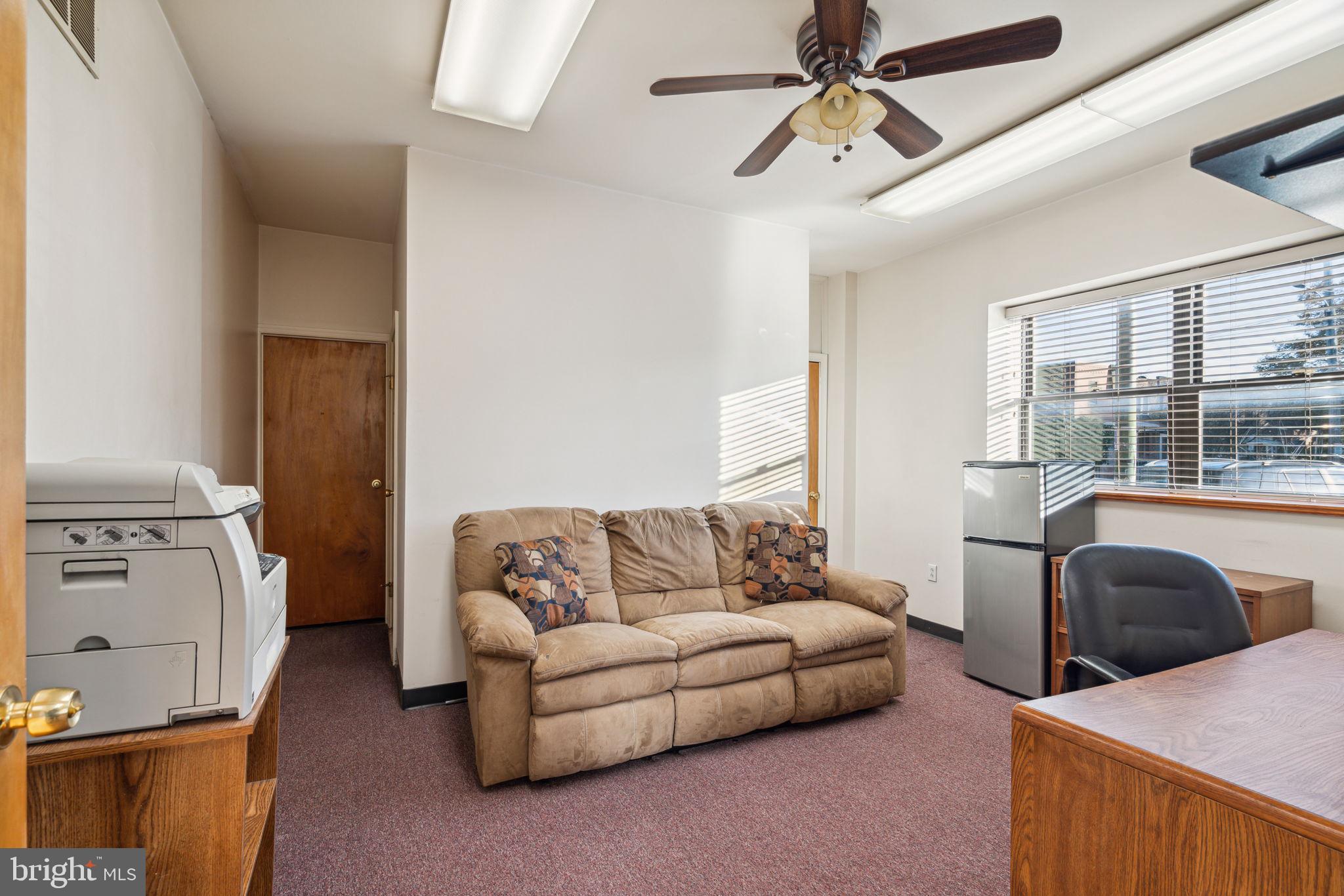 2655 South Warnock Street Philadelphia, PA 19148 - Photo 5 of 16