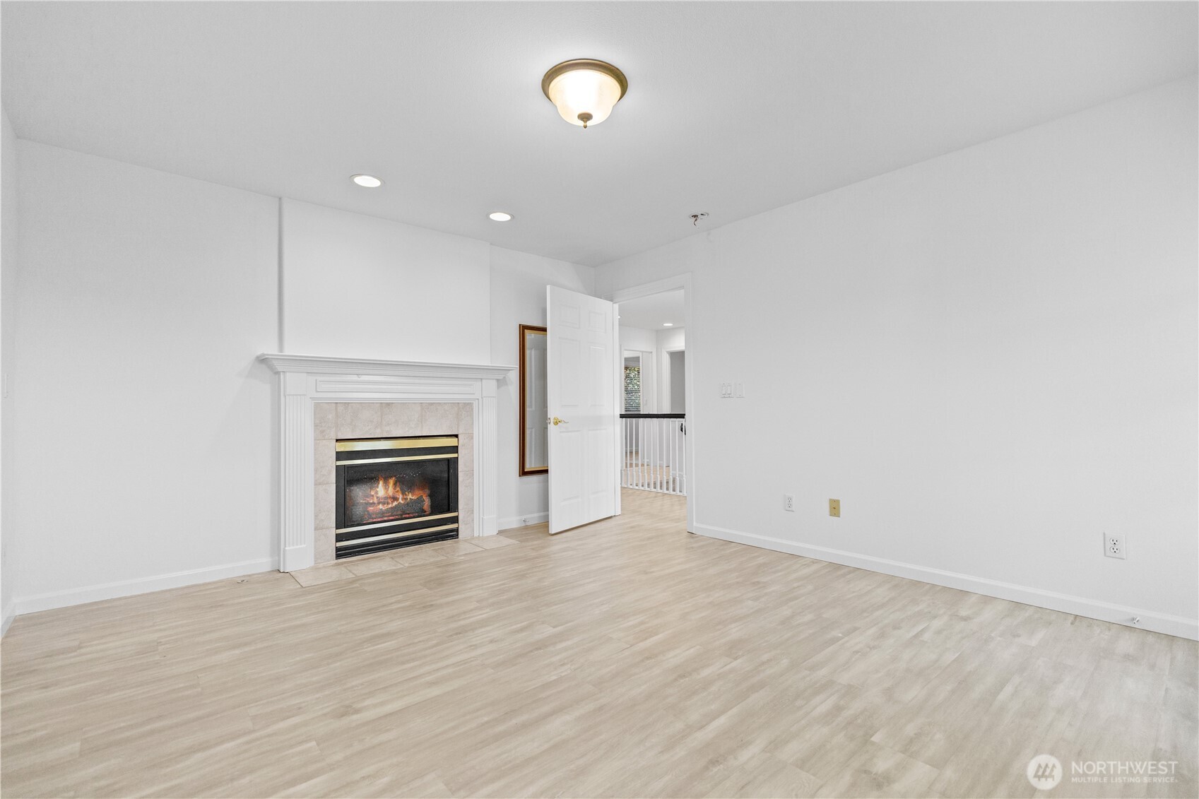 5217 76th Ave Court West University Place, WA 98467 - Photo 25 of 36 a view of a livingroom with a fireplace