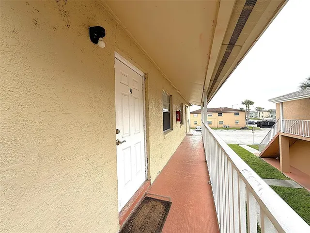 $1,295 | 720 Michigan Court, Unit 4, St. Cloud, FL 34769