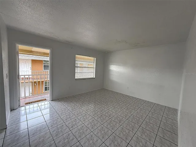 $1,295 | 720 Michigan Court, Unit 4, St. Cloud, FL 34769