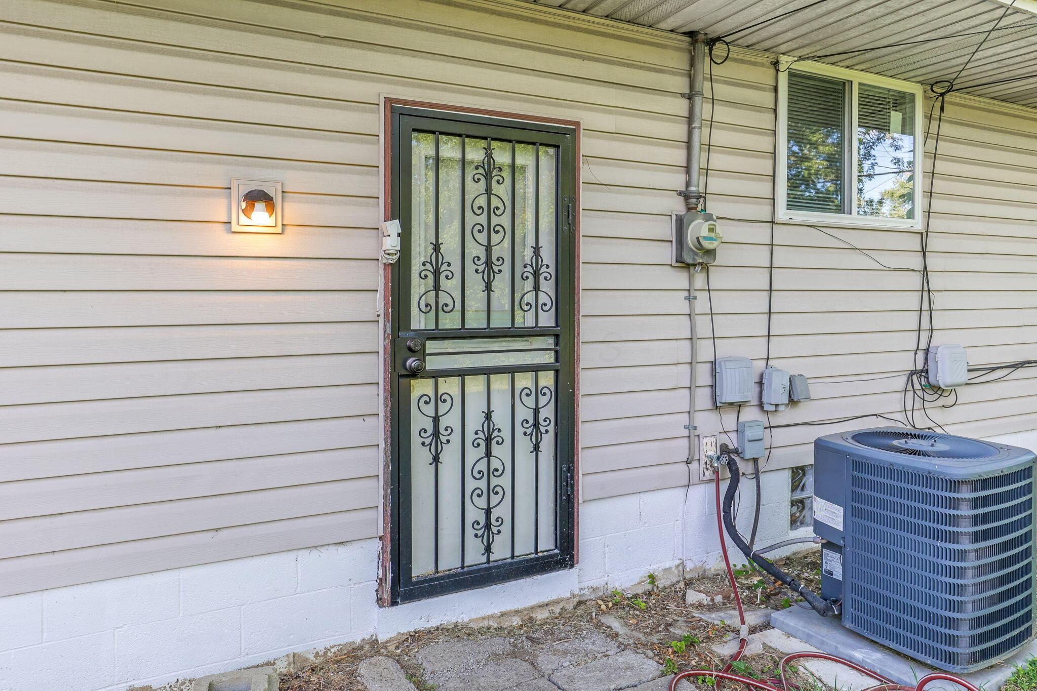 2781 Kenilworth Road Columbus, OH 43219 - Photo 30 of 35