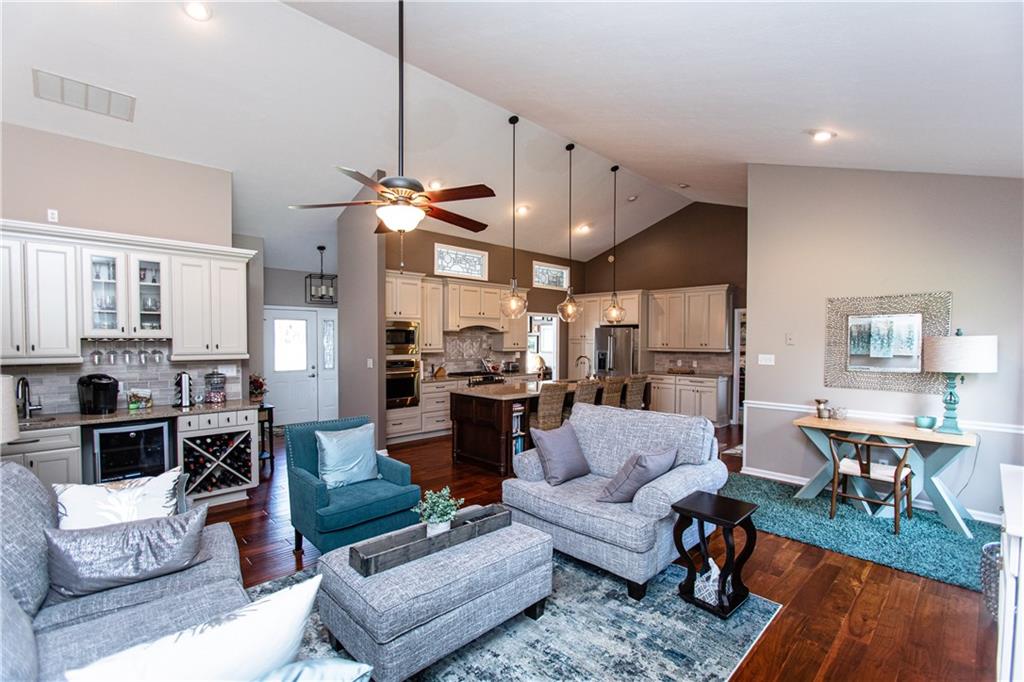 4221 Moss Ridge Lane Indianapolis, IN 46237 - Photo 12 of 45 Gallery Image 12