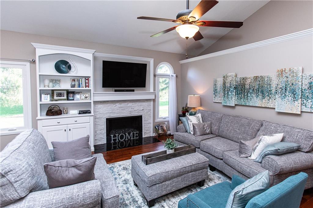 4221 Moss Ridge Lane Indianapolis, IN 46237 - Photo 14 of 45 Gallery Image 14