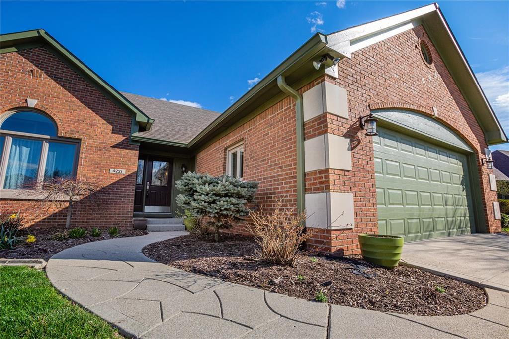 4221 Moss Ridge Lane Indianapolis, IN 46237 - Photo 4 of 45 Gallery Image 4