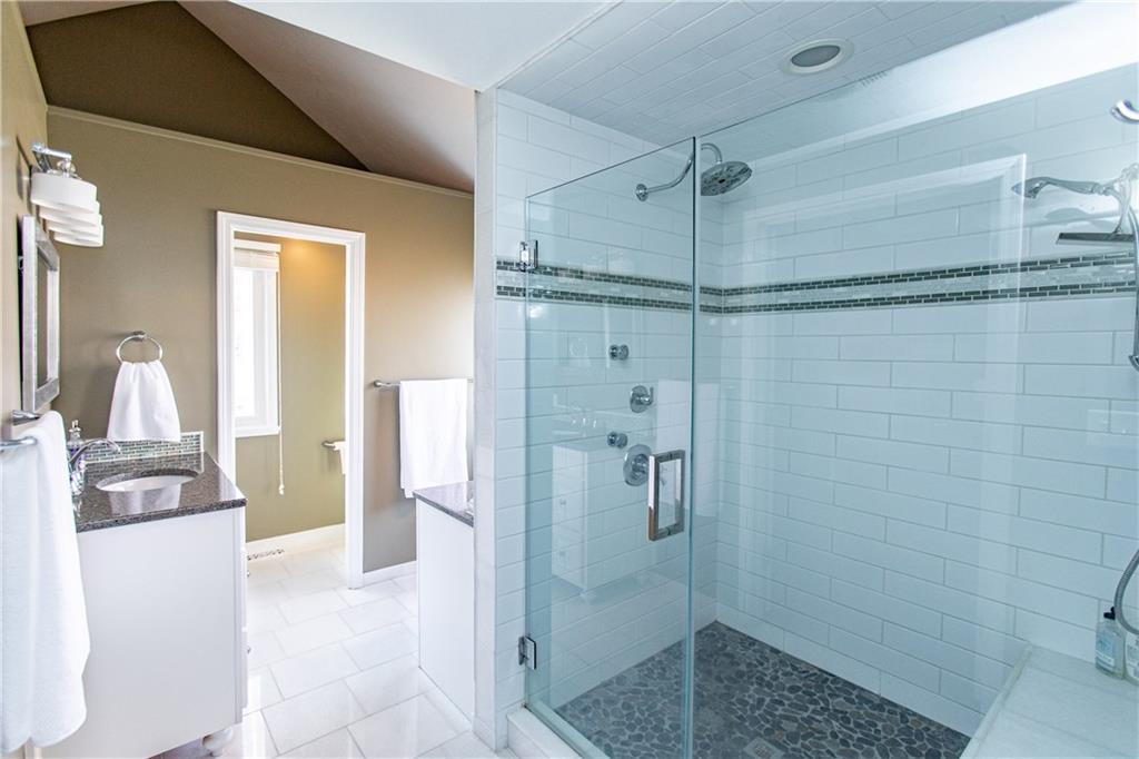 4221 Moss Ridge Lane Indianapolis, IN 46237 - Photo 34 of 45 Gallery Image 34