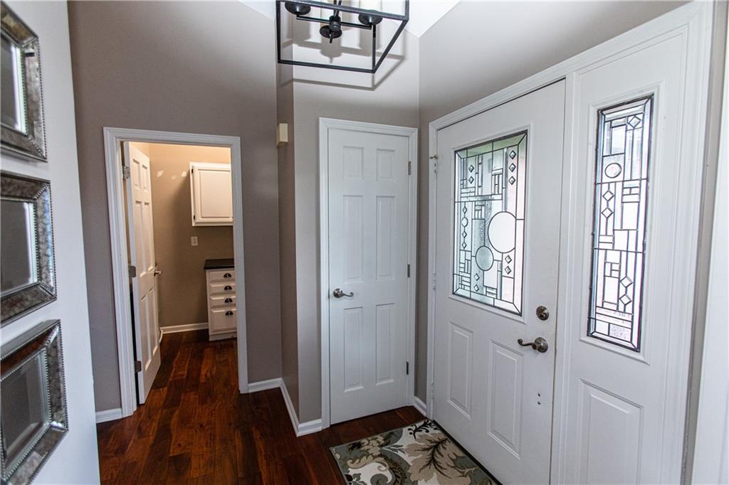 4221 Moss Ridge Lane Indianapolis, IN 46237 - Photo 6 of 45 Gallery Image 6