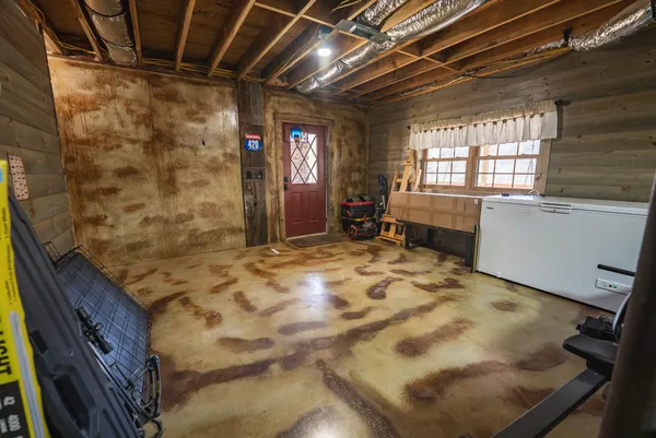 $649,000 | 1670 Brick Haven Lane, Hillsville, VA 24343