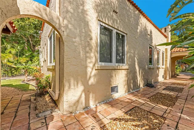 $6,700 | 1514 Capri Street, Coral Gables, FL 33134