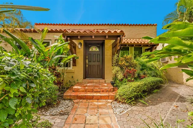 $6,700 | 1514 Capri Street, Coral Gables, FL 33134