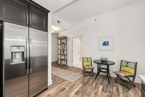 $875,000 | 301 Demonbreun Street, Unit 920, Nashville, TN 37201