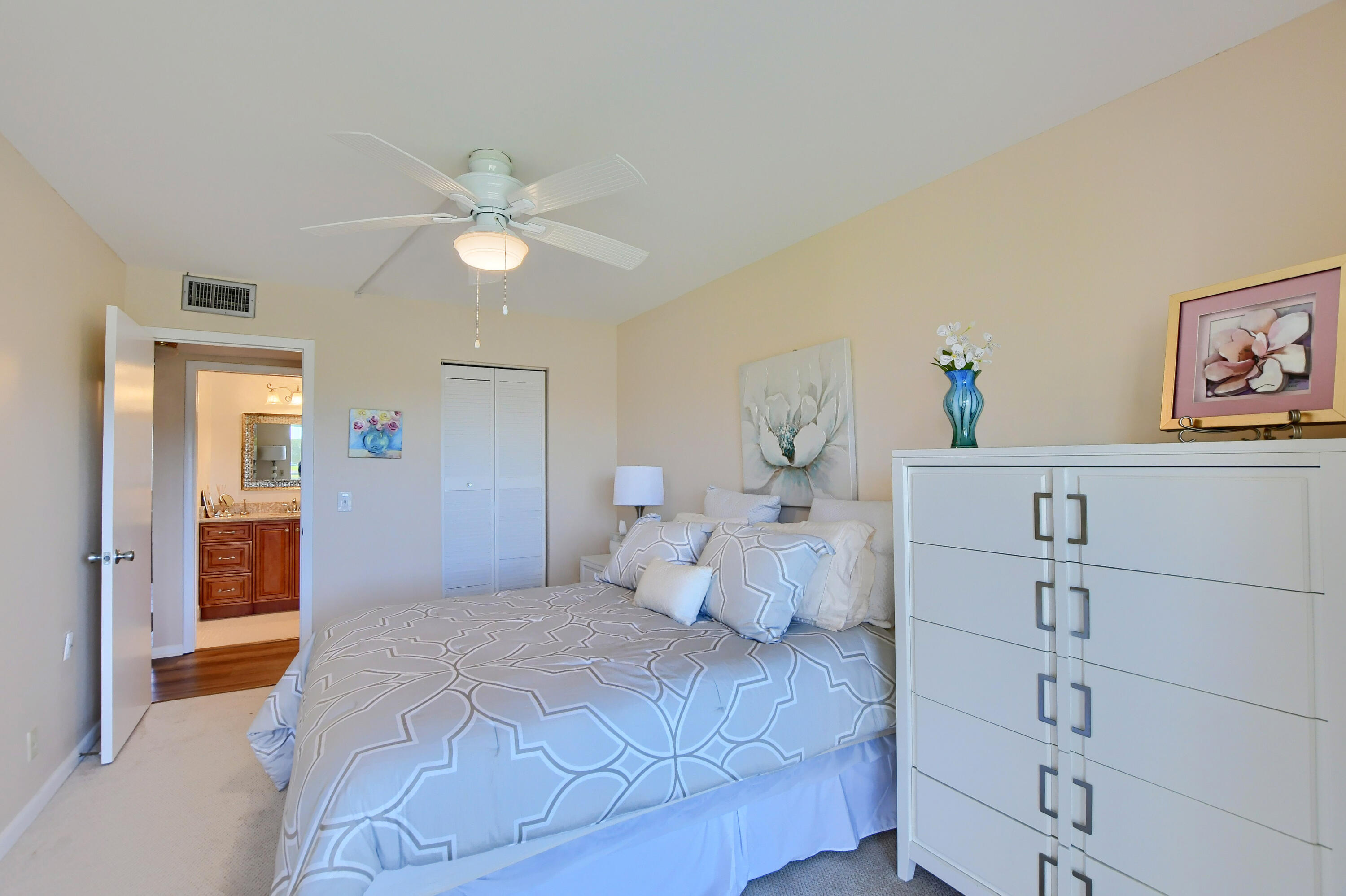 2033 Newcastle B Boca Raton, FL 33434 - Photo 13 of 20 EBF_1195-HDR(5)