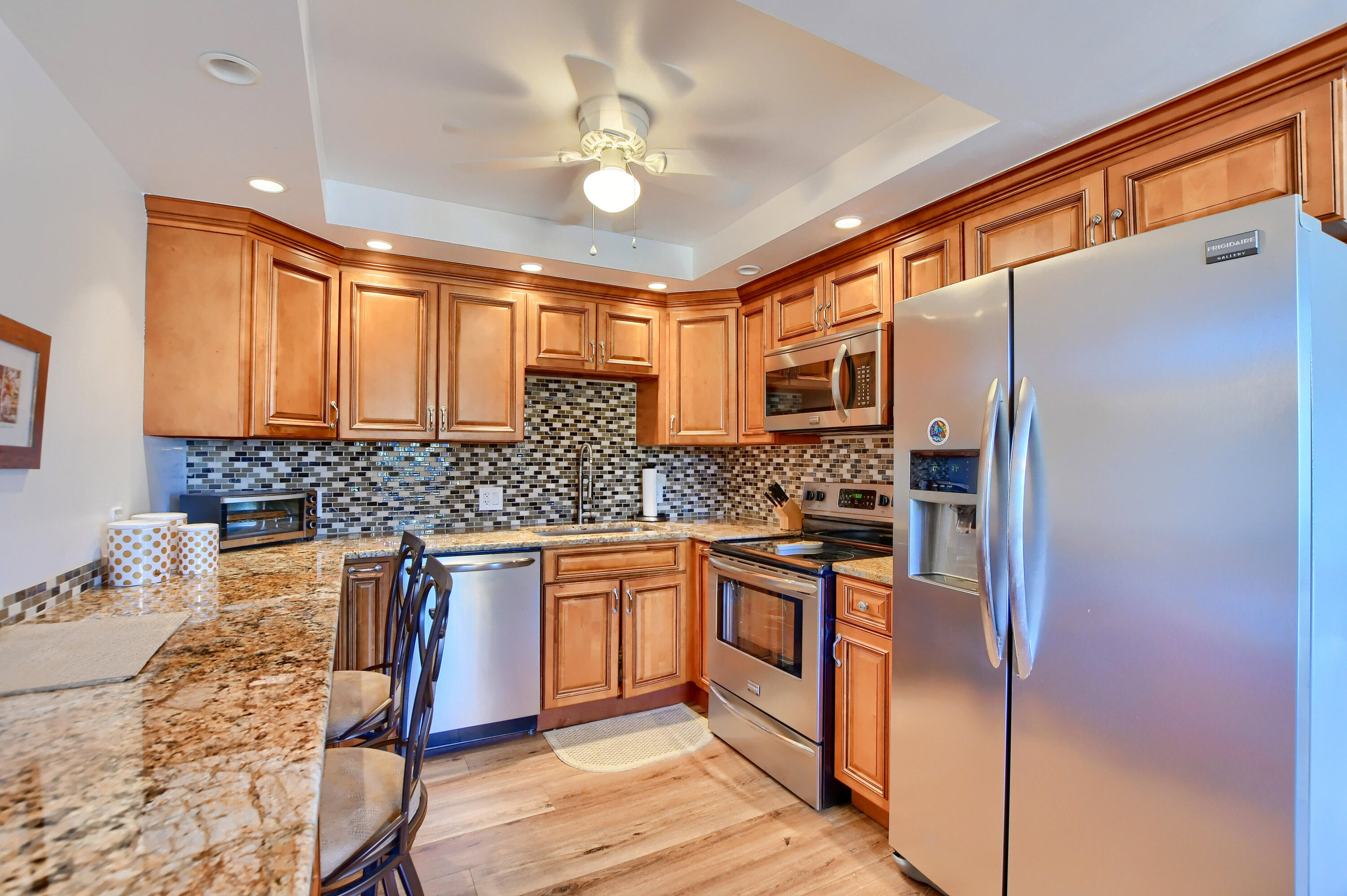 2033 Newcastle B Boca Raton, FL 33434 - Photo 5 of 20 EBF_1155-HDR(5)