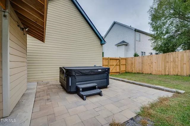 $544,900 | 363 Wiltshire Drive, Gray, TN 37615