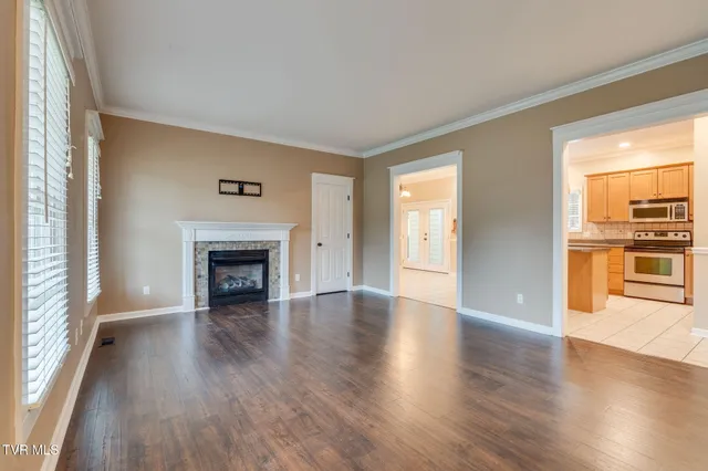 $544,900 | 363 Wiltshire Drive, Gray, TN 37615