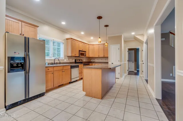 $544,900 | 363 Wiltshire Drive, Gray, TN 37615