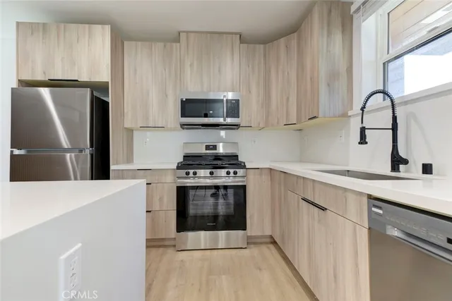 $4,900 | 5648 Cartwright Avenue, North Hollywood, CA 91601