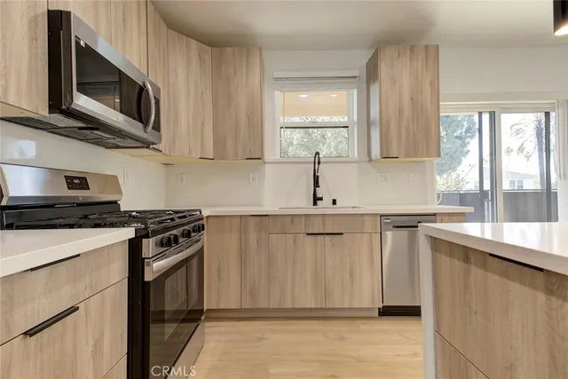 $4,900 | 5648 Cartwright Avenue, North Hollywood, CA 91601