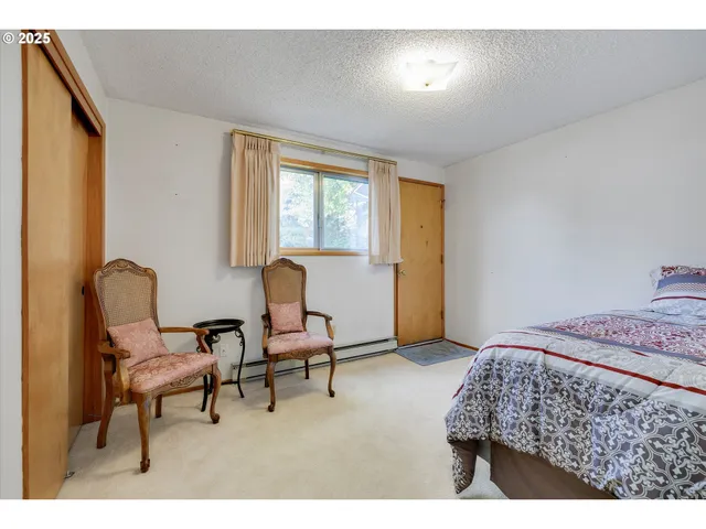 $209,500 | 864 Northeast Fleming Avenue, Gresham, OR 97030