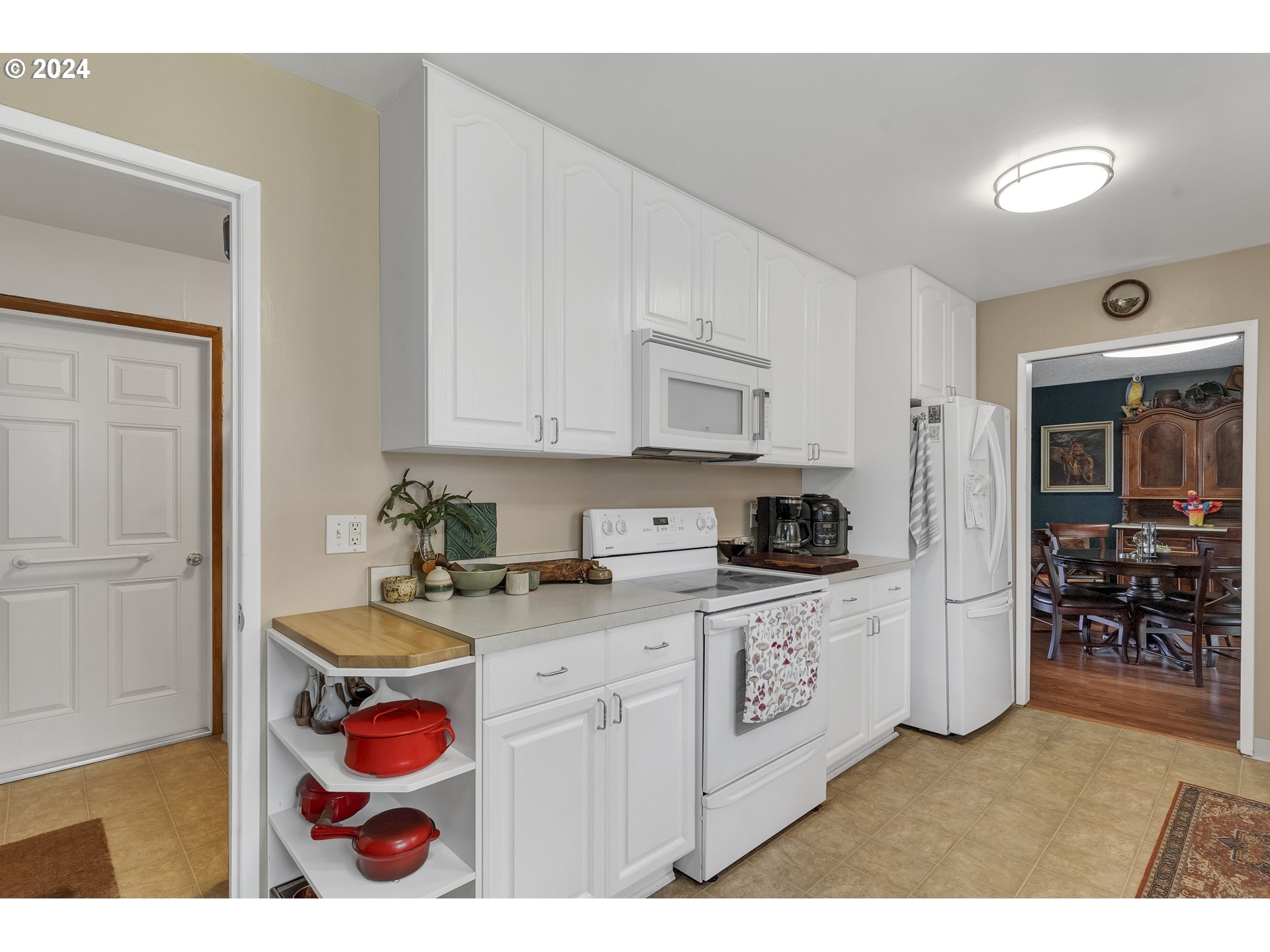 763 Oregon Way Woodburn, OR 97071 - Photo 14 of 28 Gallery Image 14