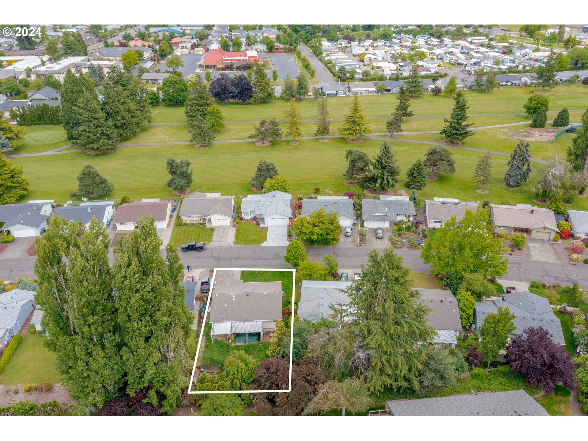763 Oregon Way Woodburn, OR 97071 - Photo 27 of 28 Gallery Image 27