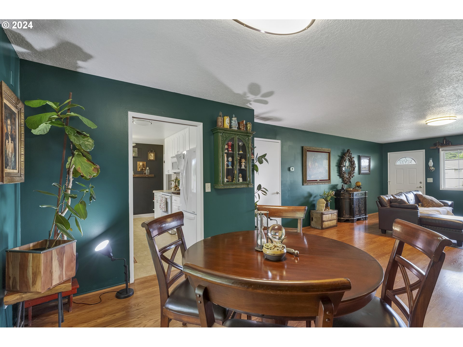 763 Oregon Way Woodburn, OR 97071 - Photo 9 of 28 Gallery Image 9