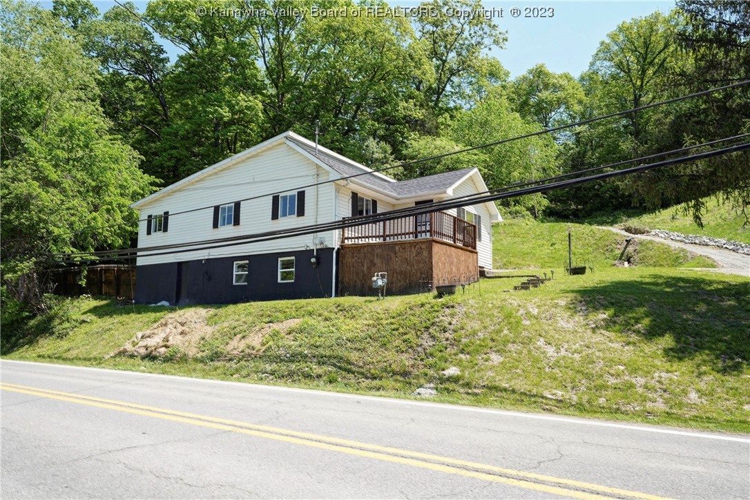 163 North Pinch Road Elkview, WV 25071 - Photo 2 of 31 Gallery Image 2