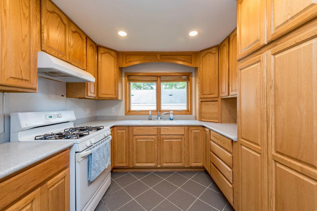 10066 West Wadsworth Road Zion, IL 60099 - Photo 12 of 27 Gallery Image 12
