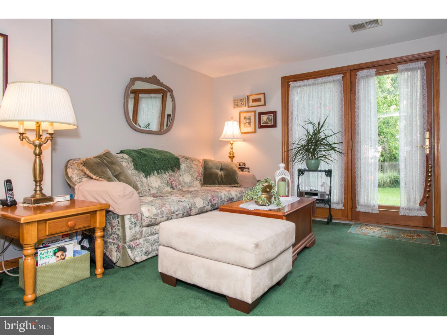 907 Edgemoor Road Cherry Hill, NJ 08034 - Photo 17 of 24 Family Room