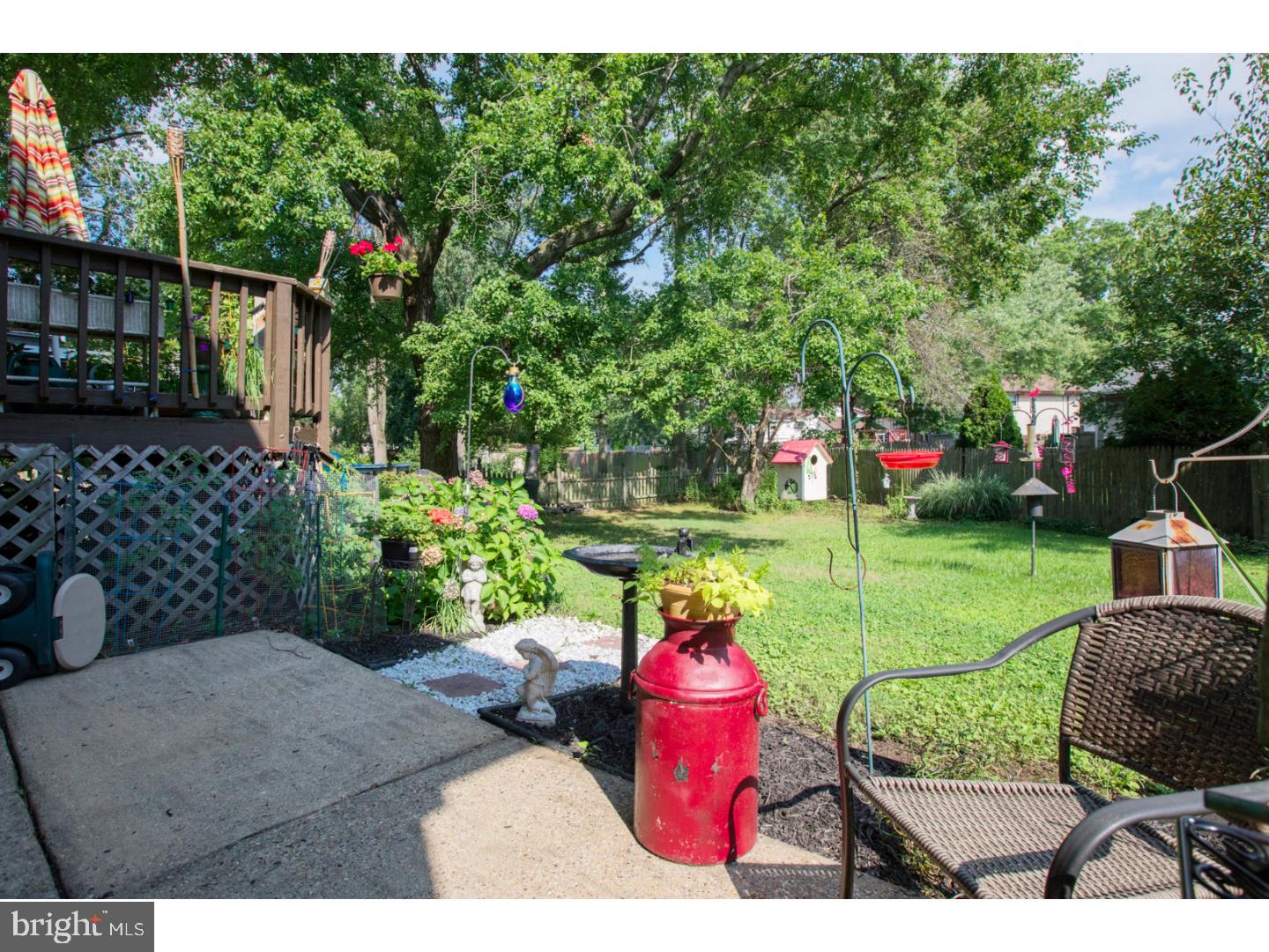 907 Edgemoor Road Cherry Hill, NJ 08034 - Photo 5 of 24 Patio