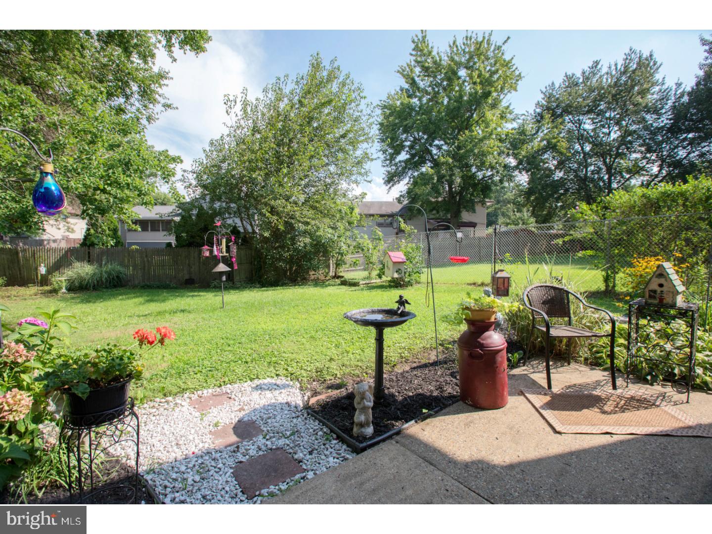 907 Edgemoor Road Cherry Hill, NJ 08034 - Photo 6 of 24 View in Back