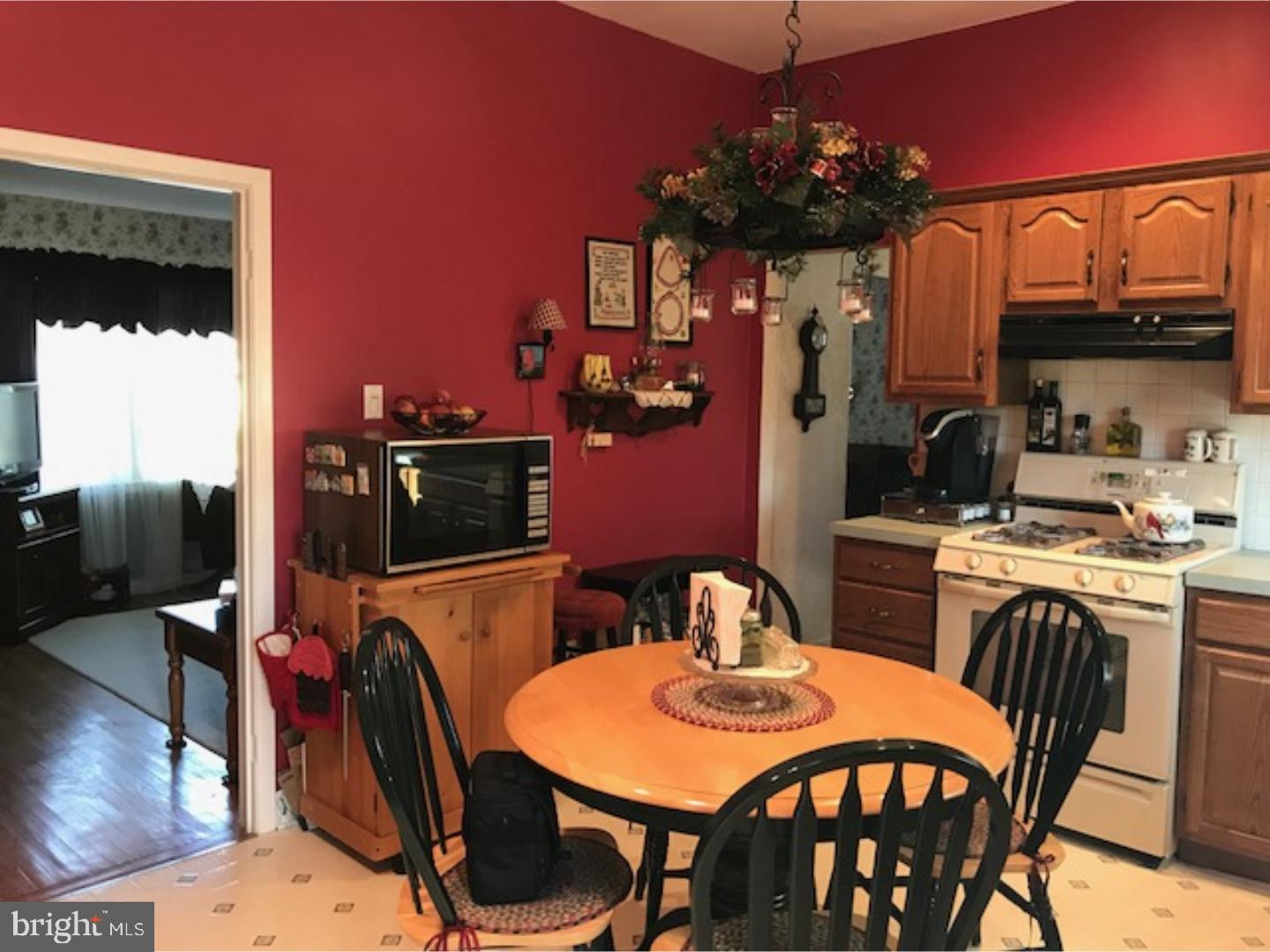 907 Edgemoor Road Cherry Hill, NJ 08034 - Photo 9 of 24 Kitchen