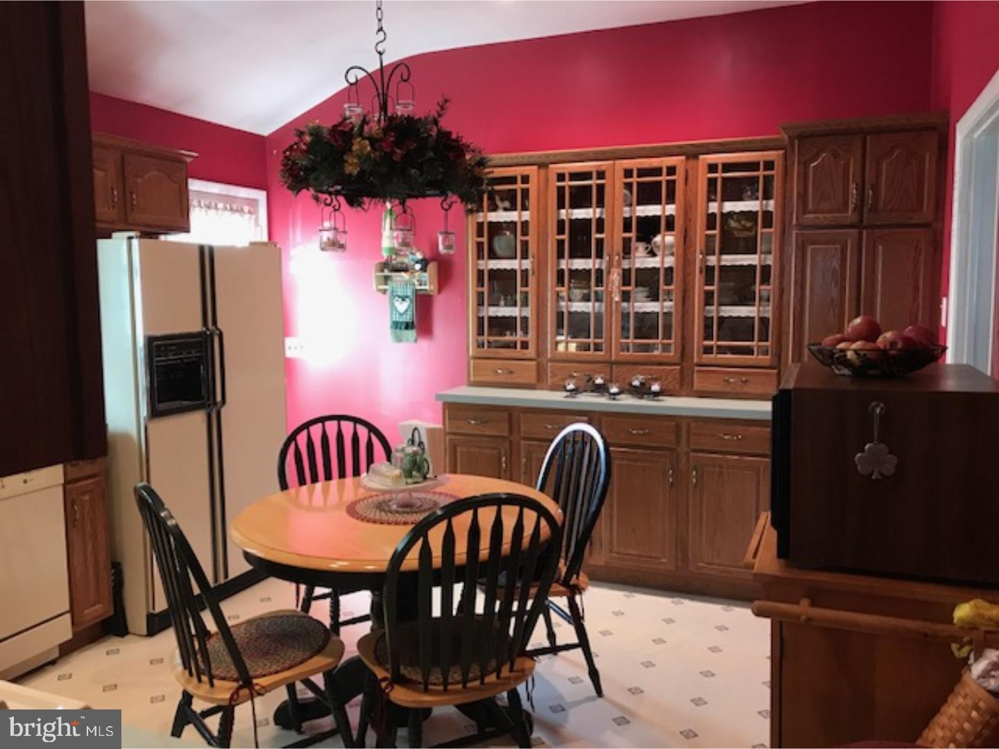 907 Edgemoor Road Cherry Hill, NJ 08034 - Photo 10 of 24 Kitchen