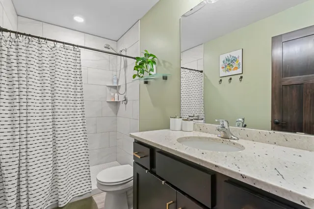 $445,000 | 600 Mulligan Drive, Zumbrota, MN 55992