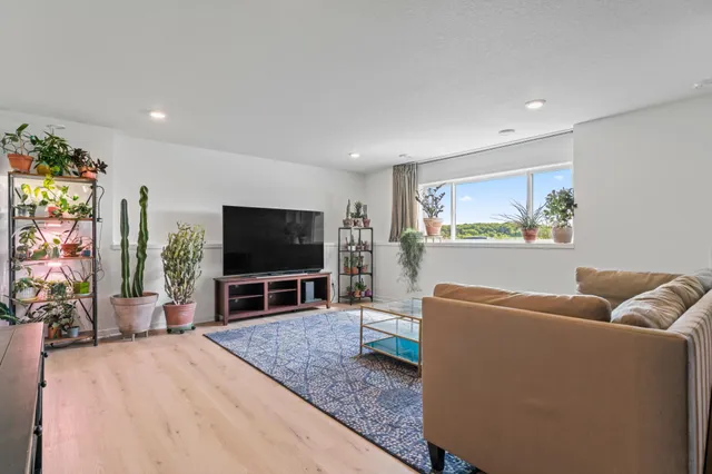 $445,000 | 600 Mulligan Drive, Zumbrota, MN 55992