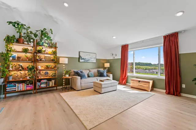 $445,000 | 600 Mulligan Drive, Zumbrota, MN 55992