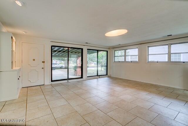 3809 Montrose Circle Jackson, MS 39216 - Photo 12 of 23 B9BA7E30-B1D1-423D-ADD0-F453D4A32300